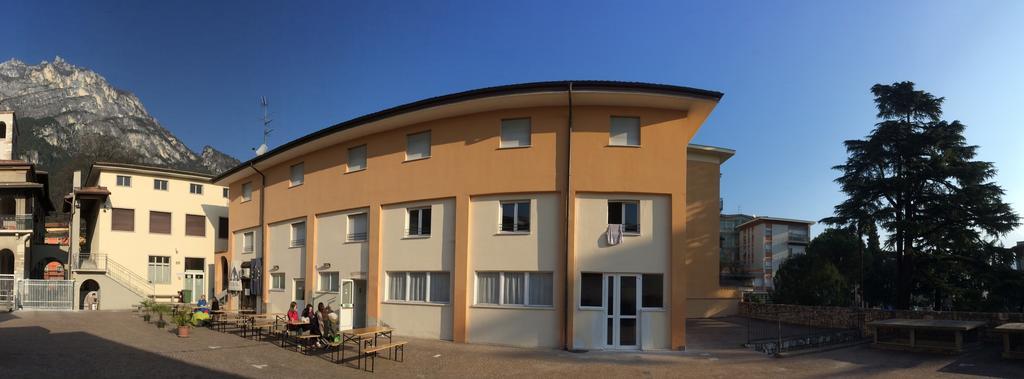 Ostello Della Gioventu Benacus Рива-дель-Гарда Экстерьер фото